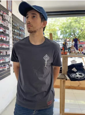 83E14309 CB76 4551 B707 4EE4BD48B7CD